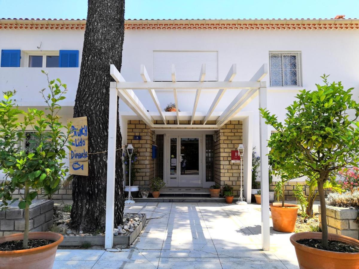Hotel Lido Beach Hyères Exteriör bild